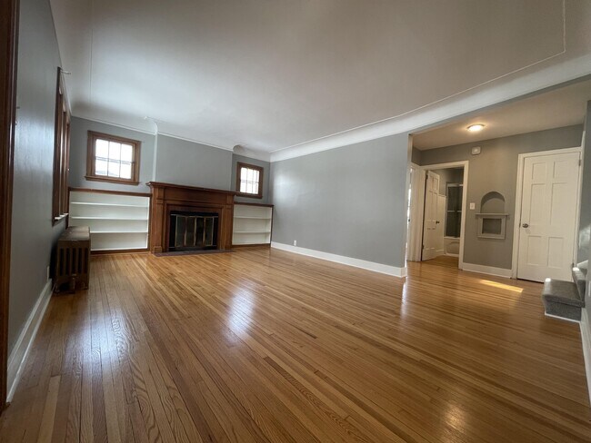 Building Photo - 4059 Brunswick Ave S