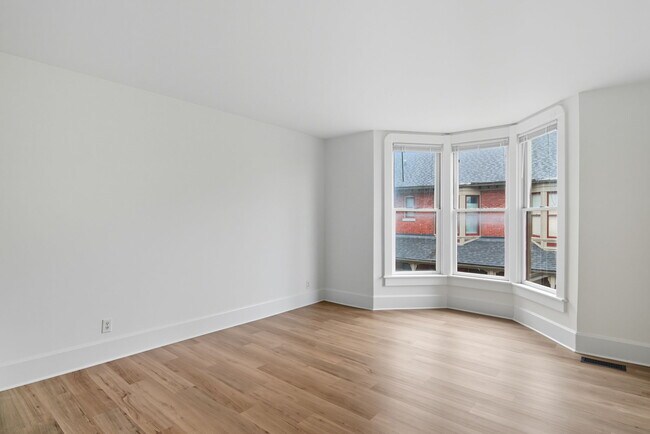 Building Photo - 1448 N Illinois St