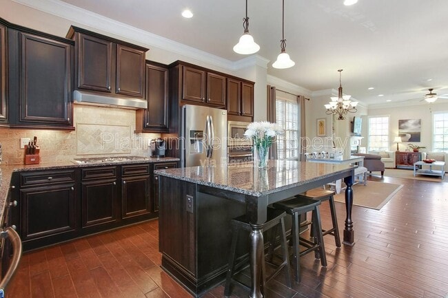 Building Photo - 440 Rose Garden Ln