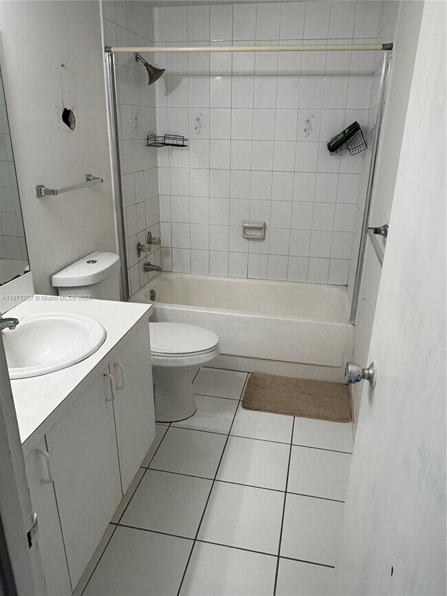 Building Photo - 5313 Collins Ave