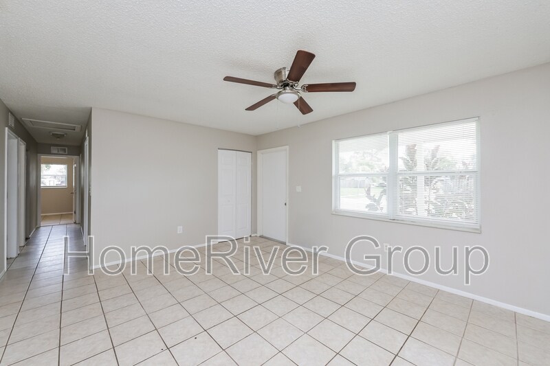 Building Photo - 8221 Jacaranda Ave