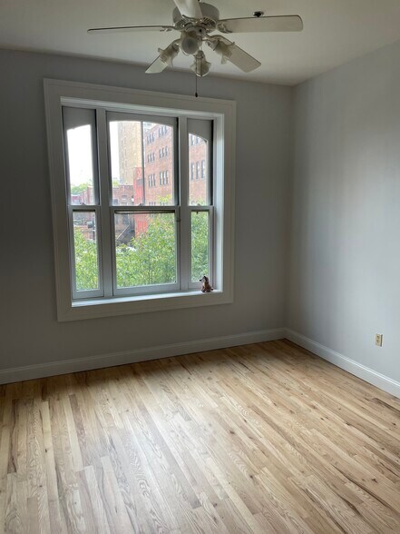 Living Room - 33 Halsey Street
