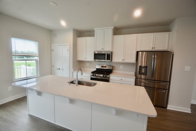 Building Photo - A Beautiful New 3 Bedroom Townhouse