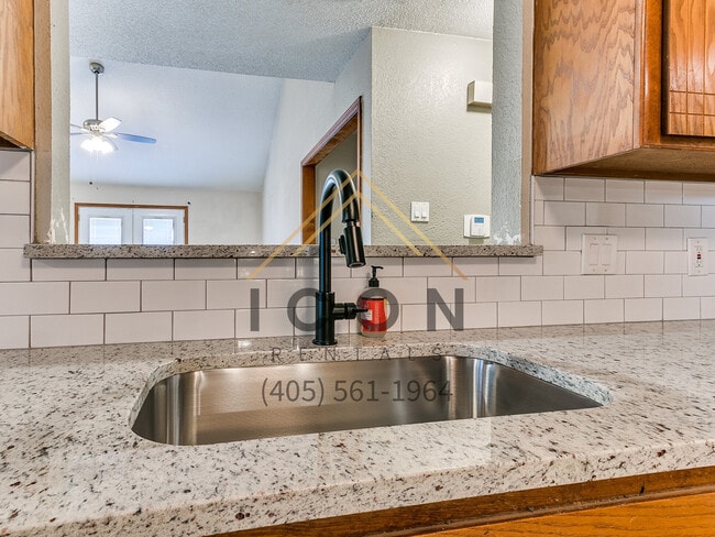 Building Photo - 8804 NW 92nd St