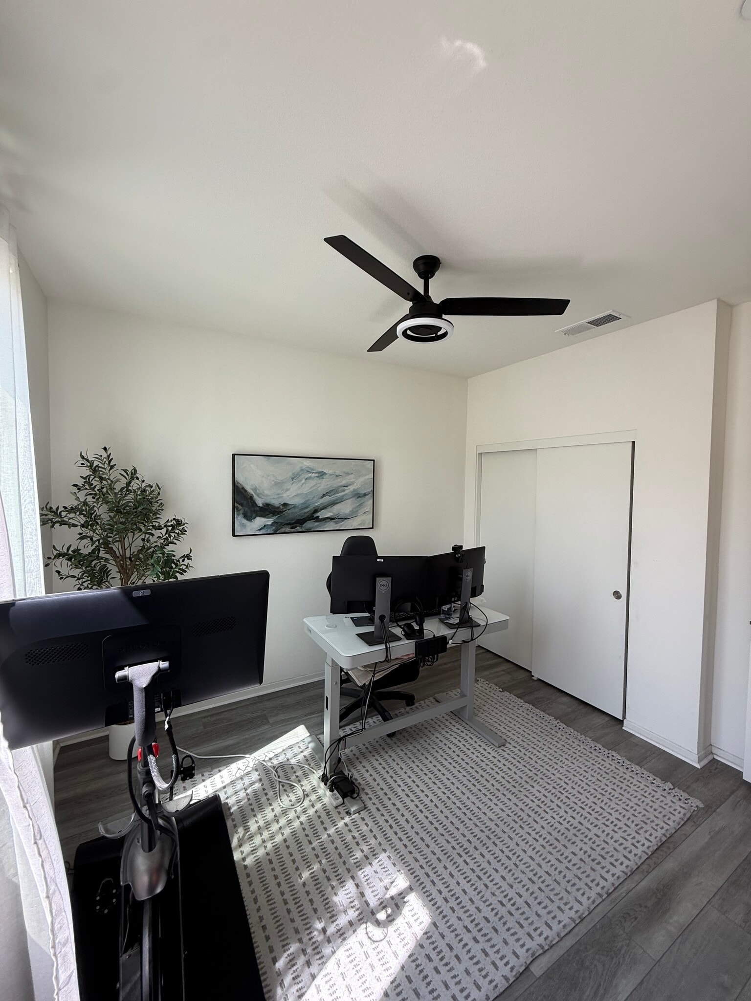 Building Photo - 5216 Beachfront Cove St
