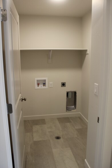 Building Photo - 139 E Lamotte Peak Ln