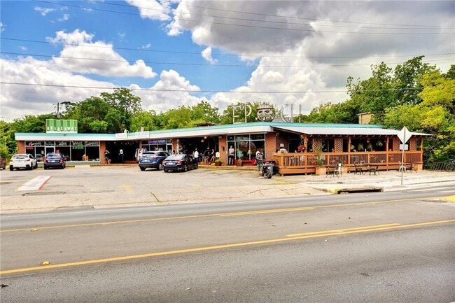 Building Photo - 502 Franklin Blvd