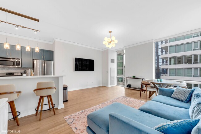 Primary Photo - 170 W Polk St