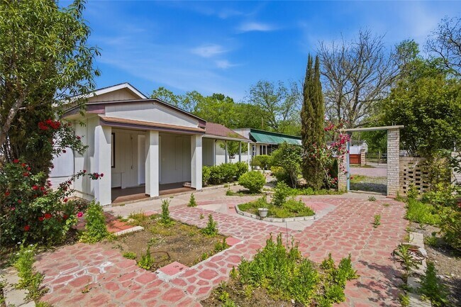 Building Photo - 2543 Co Rd 332