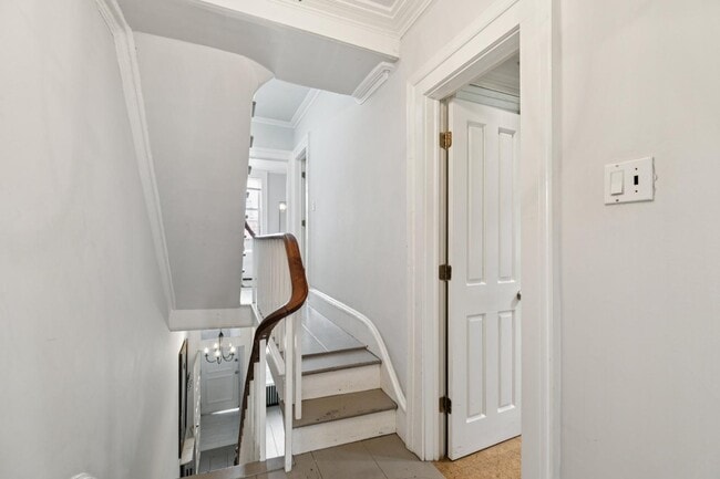 Building Photo - 1228 Catharine St