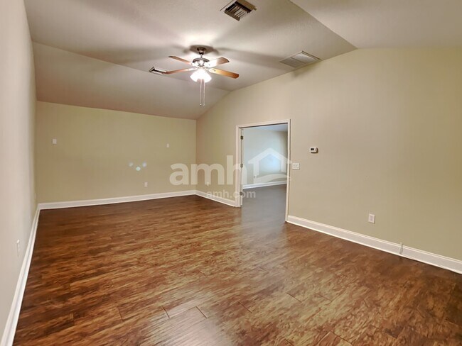 Building Photo - 8346 Old Town Dr