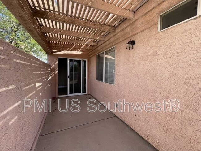 Building Photo - 2317 Acoma Pl