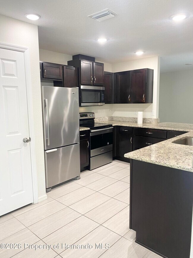 Building Photo - 5635 Pillar Ave