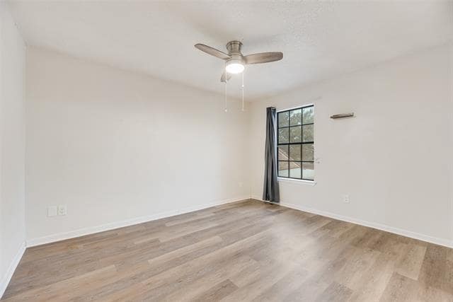 Building Photo - 2502 Tierra Dr