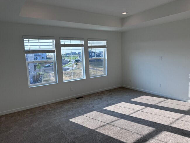 Building Photo - 8969 Spikerush Ct