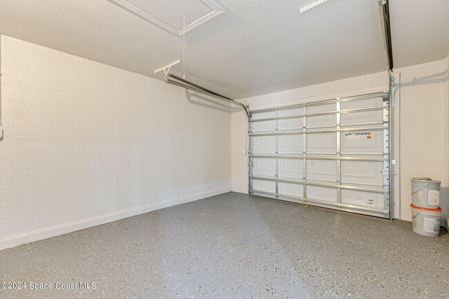 Building Photo - 861 Furth Rd NW