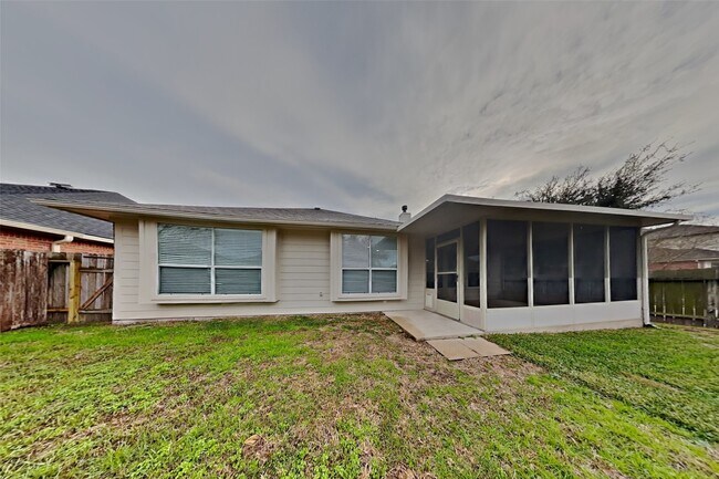 Building Photo - 17910 Cypress Valley Ln
