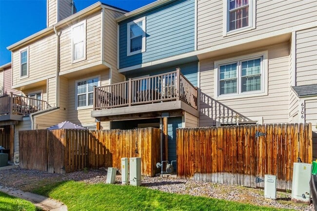 Building Photo - 6708 S Holland Way