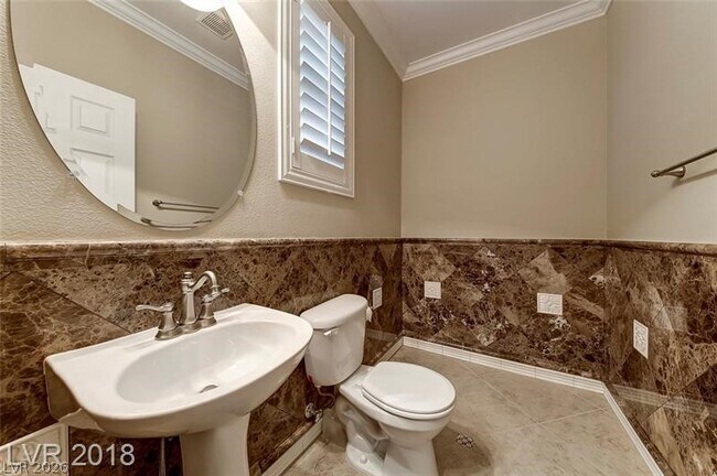 Building Photo - 3144 Whitfeild Ave