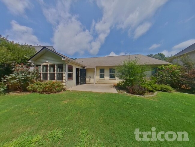 Building Photo - 1011 Buckeye Ln