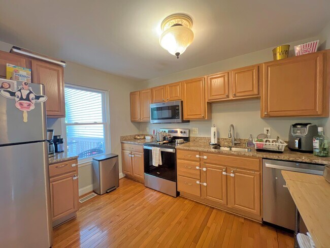 Building Photo - 950 Barton Oaks Pl
