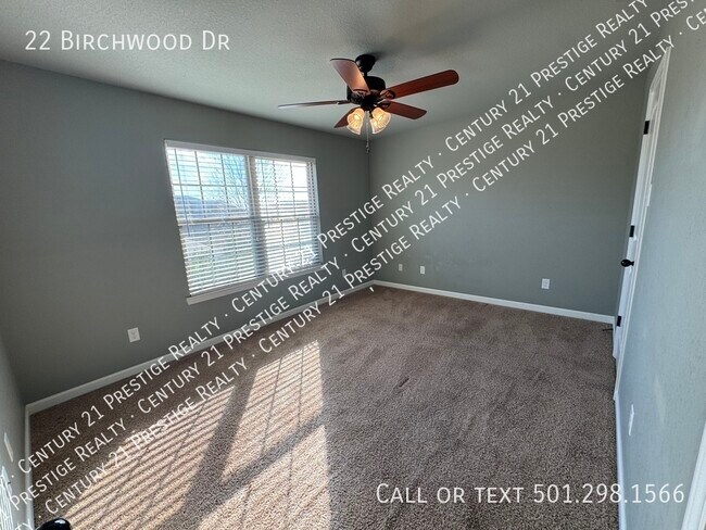 Building Photo - 22 Birchwood Dr