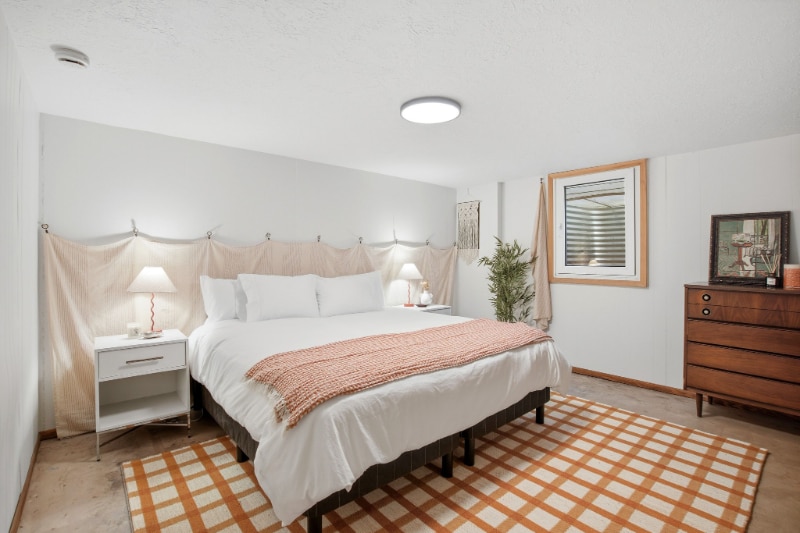 Building Photo - 5847 NE 30th Ave