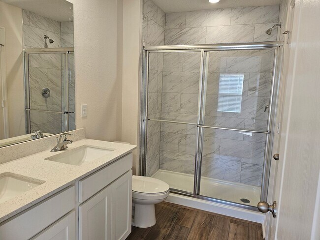 Building Photo - Great Newer Home is Palm Coast Ready for Move-In!