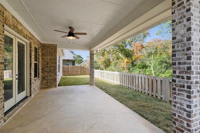 Building Photo - 1691 Pebble Creek Dr