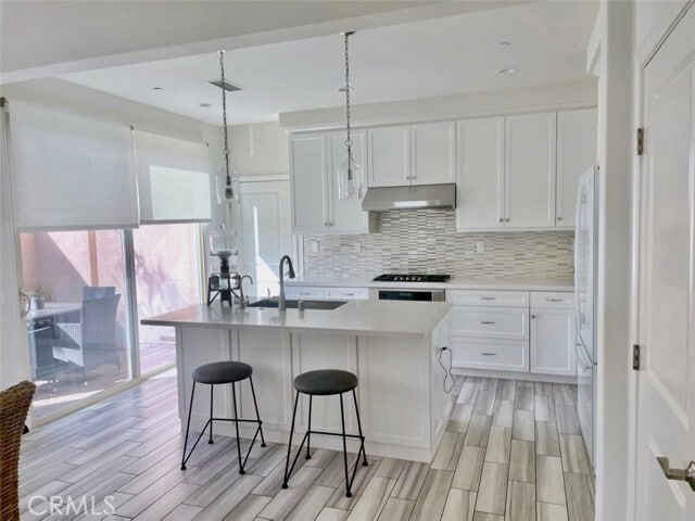 Building Photo - 66 Emerald Clover