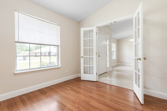 Building Photo - 5 Buffalo View Ln