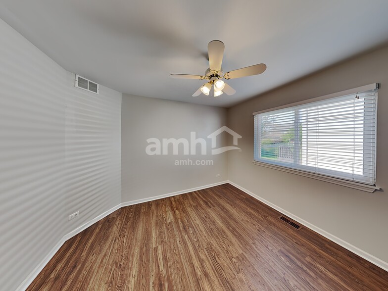 Building Photo - 3131 Melbourne Ln