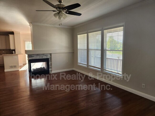 Building Photo - 4125 Portofino Dr