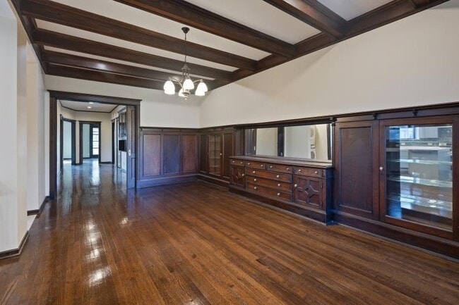 Building Photo - 444 E 48th St