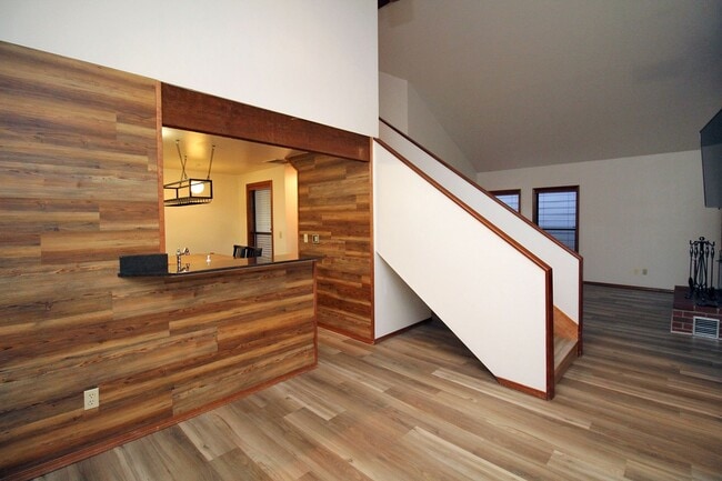 Building Photo - 13360 SW Gallop Ct