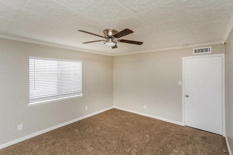 Building Photo - 501 Hardwood Trail