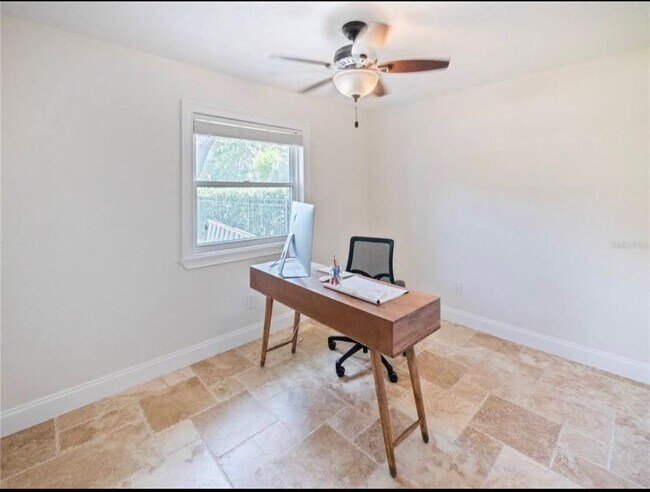 Bedroom 3/Office - 968 Woodrose Ct