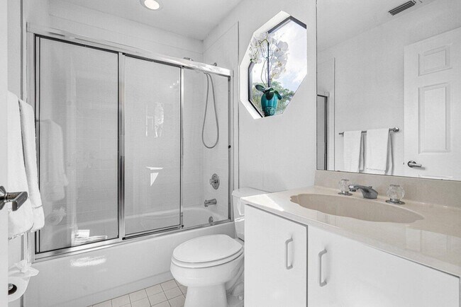 Building Photo - 17099 Ryton Ln