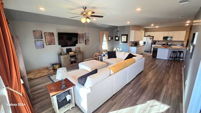 Building Photo - 2569 Merganser Dr