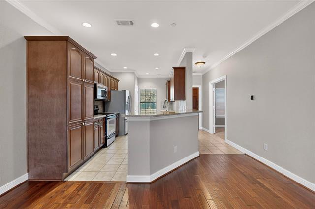 Building Photo - 1877 Signal Ridge Pl