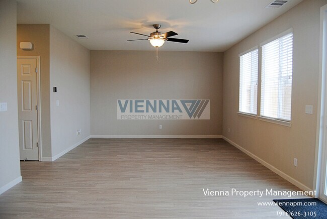 Building Photo - 4331 Gentry Wy