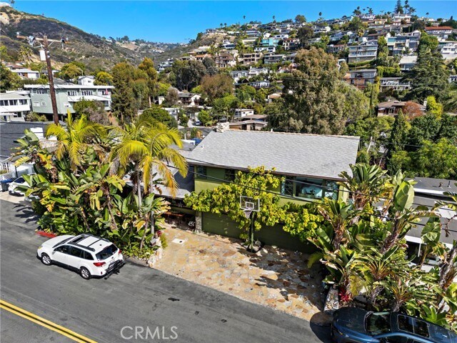 Building Photo - 773 St Ann's Dr