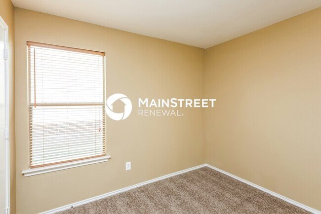 Building Photo - 3 Bedroom Pet-Friendly Home in Fort Worth,...