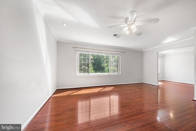 Building Photo - 222 Apple Blossom Ct