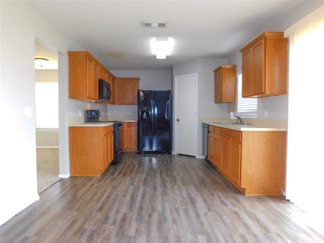 Building Photo - 4204 Sonoma Dr