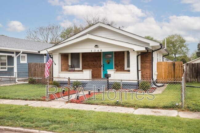 Building Photo - 1740 S Randolph St