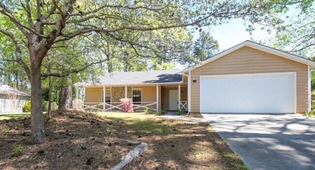 Building Photo - 2604 Wildflower Ln SW