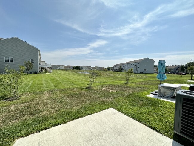 Building Photo - 137 Lexington Pl