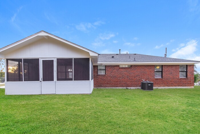 Building Photo - 3508 Reins Ct