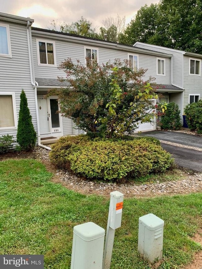 Building Photo - Welcome to Jenney’s Run!